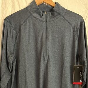 NWT Travis Mathew 1/4 zip Yanks shirt. Size Large. Note:company logo on sleeve.